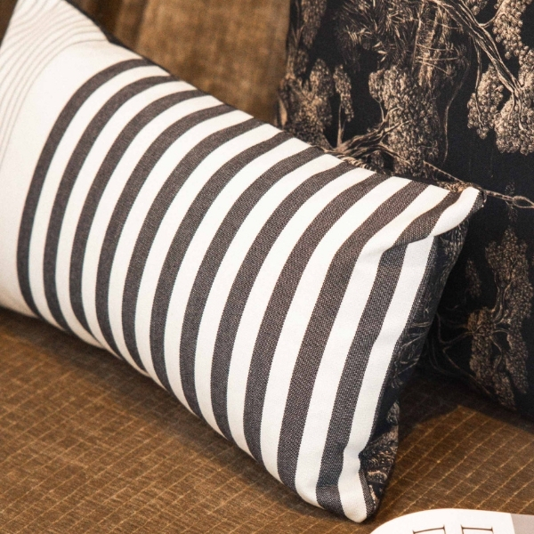 coussins sauvelade ecru animalia noir artiga